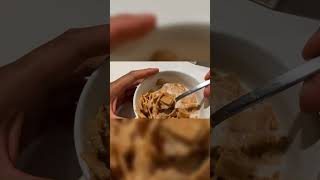 Does Cinnamon Toast Crunch Get Soggy Too Fast? . ASMR #ASMR