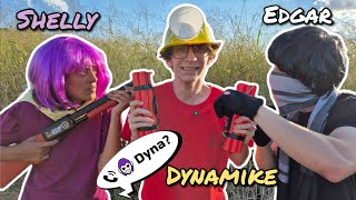 Mortis calls Dyna in the middle of a showdown game