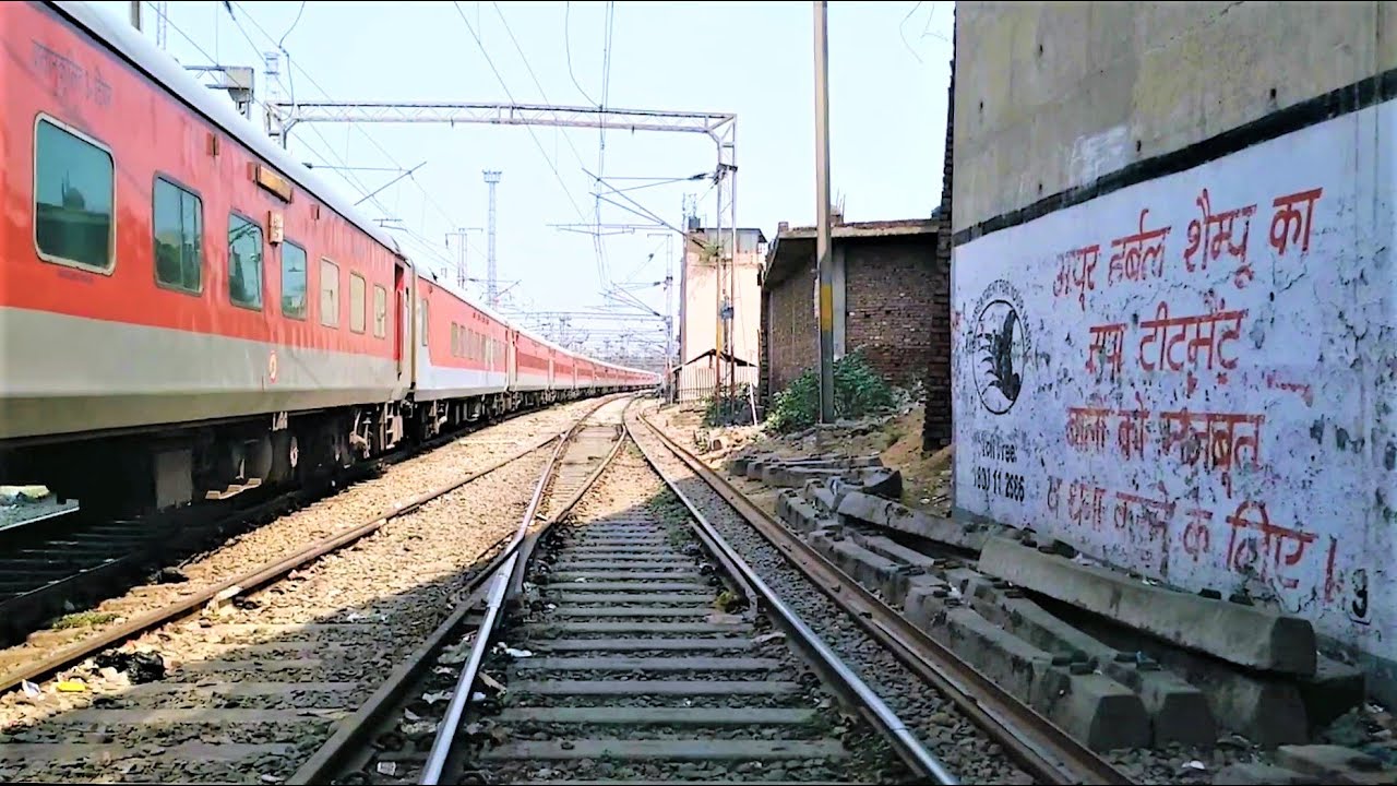 (12477) (Jamnagar - Shri Mata Vaishno Devi Katra) SF Express With (GZB) WAP7 Locomotive.!