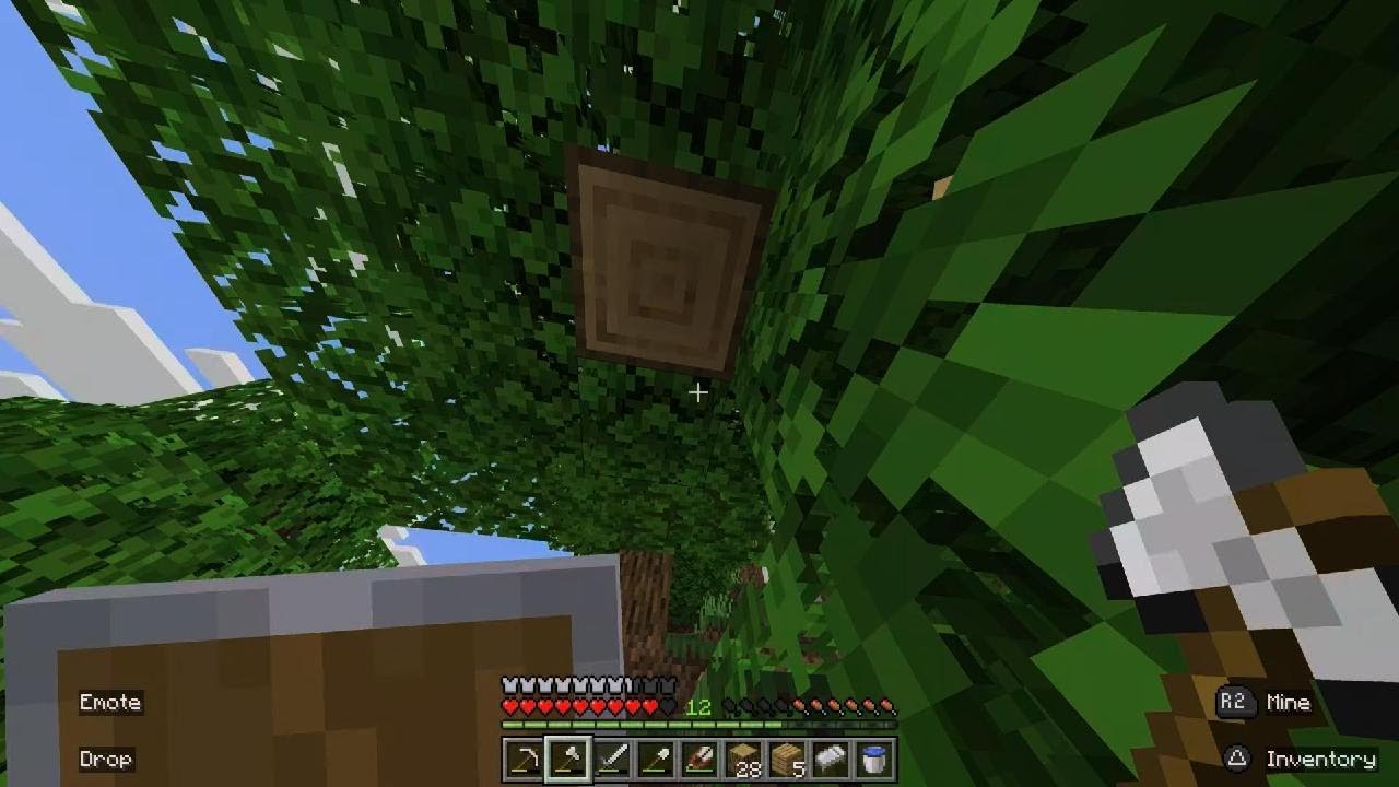 building my house in minecraft!!!!!!!!