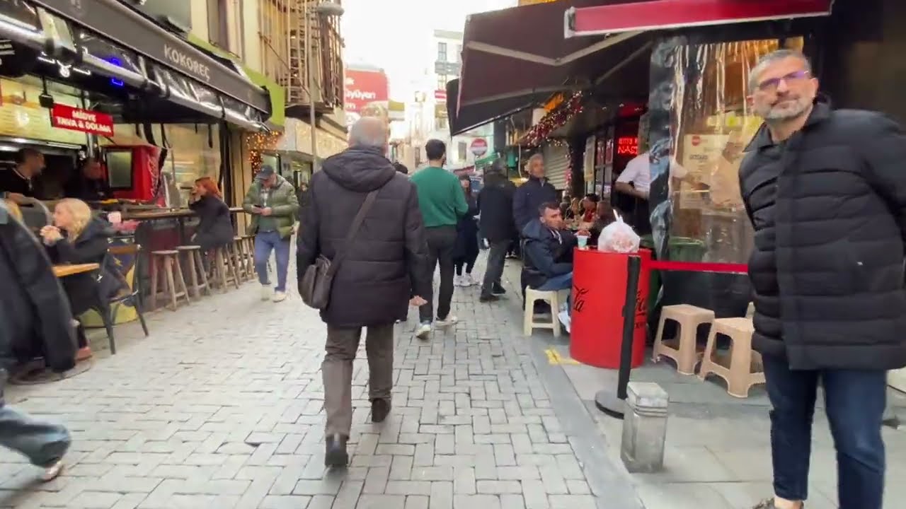 Beşiktaş Streets in 3 Minutes | Istanbul Walk