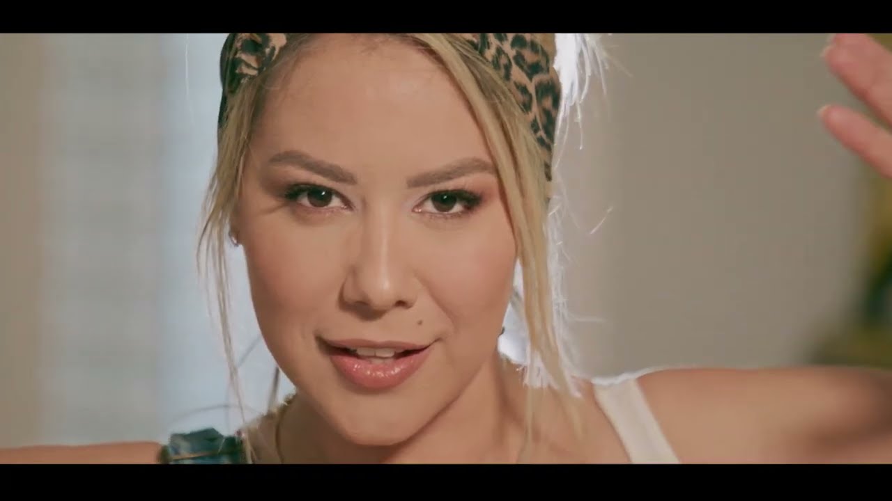 Παρακολούθηση Srta. Dayana - Que Ganas de No Verte Nunca Mas (Video Oficial) στο YouTube Παρακολούθηση Srta. Dayana - Que Ganas de No Verte Nunca Mas (Video Oficial) στο YouTube