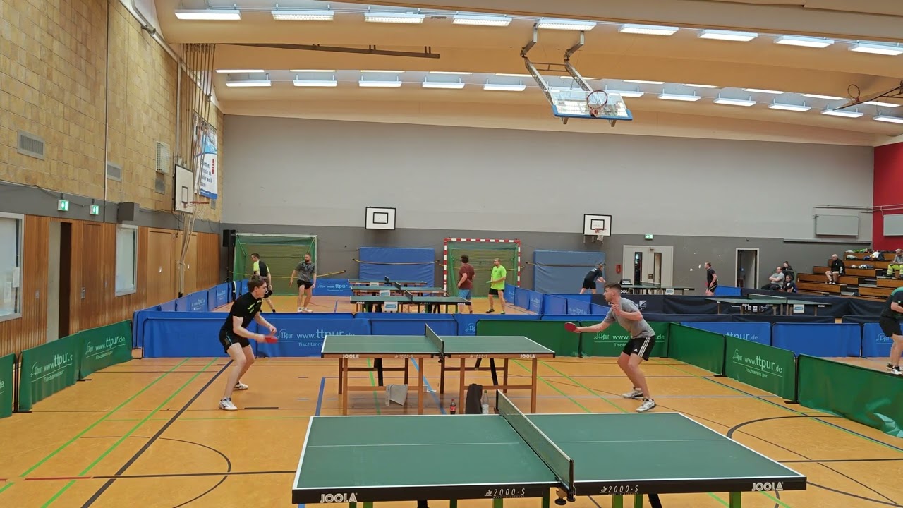 Tischtennis: Edwin Kehr vs. Julian Hinz / Herren bis 3000 QTTR