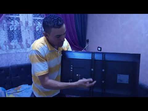 طريقه تركيب الشاشه التلفاز شاشة سامسونج سمارت 32 بوصة على الحائط الطريقة الصحيحة للتركيب