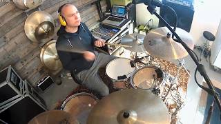 Drum cover - Rokkaavat rummut: One Of Them