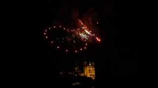Feu d'artifices Lyon le 140712 Etoiles Et Smiley.AVI