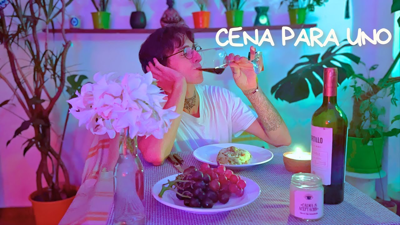 Me hice una cena romántica a mí mismo: ✨ Y necesitaba hablar de esto...