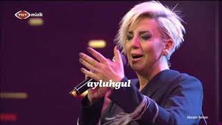 AYŞE EKİZ - KİRPİKLERİNİN GÖLGESİ