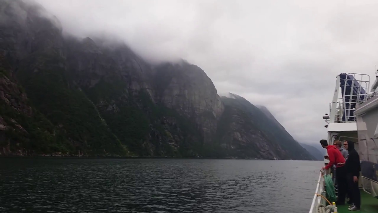 Fahrt durch  den Lysefjord von Lysebotn nach Oanes