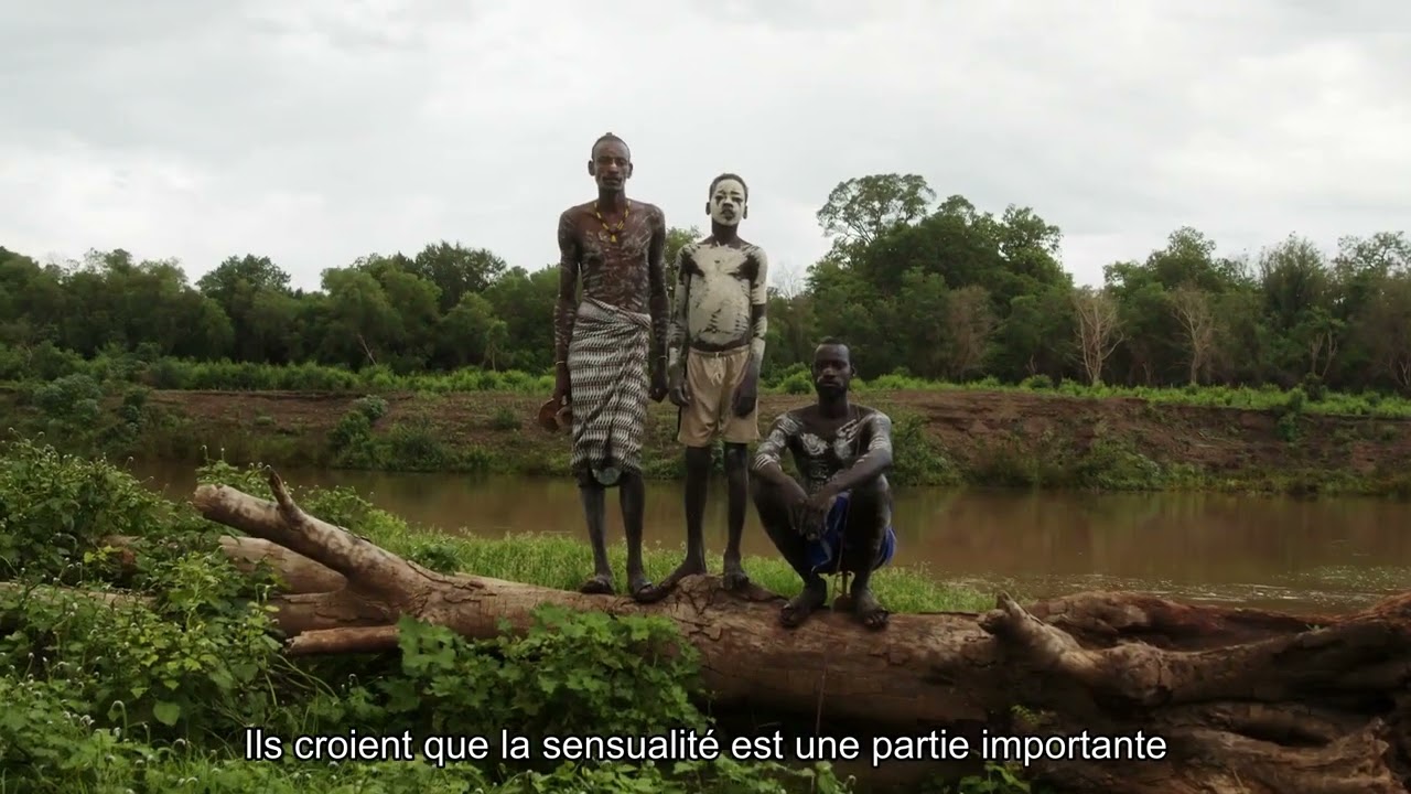 La mystérieuse sensualité de la tribu Komi : Rituels interdits