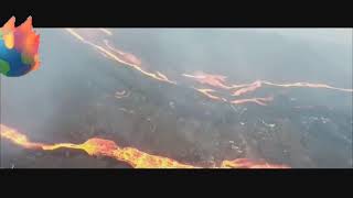 Imagens do local por onde a lava do vulcão passou até chegar ao mar. Destruindo tudo pela frente.