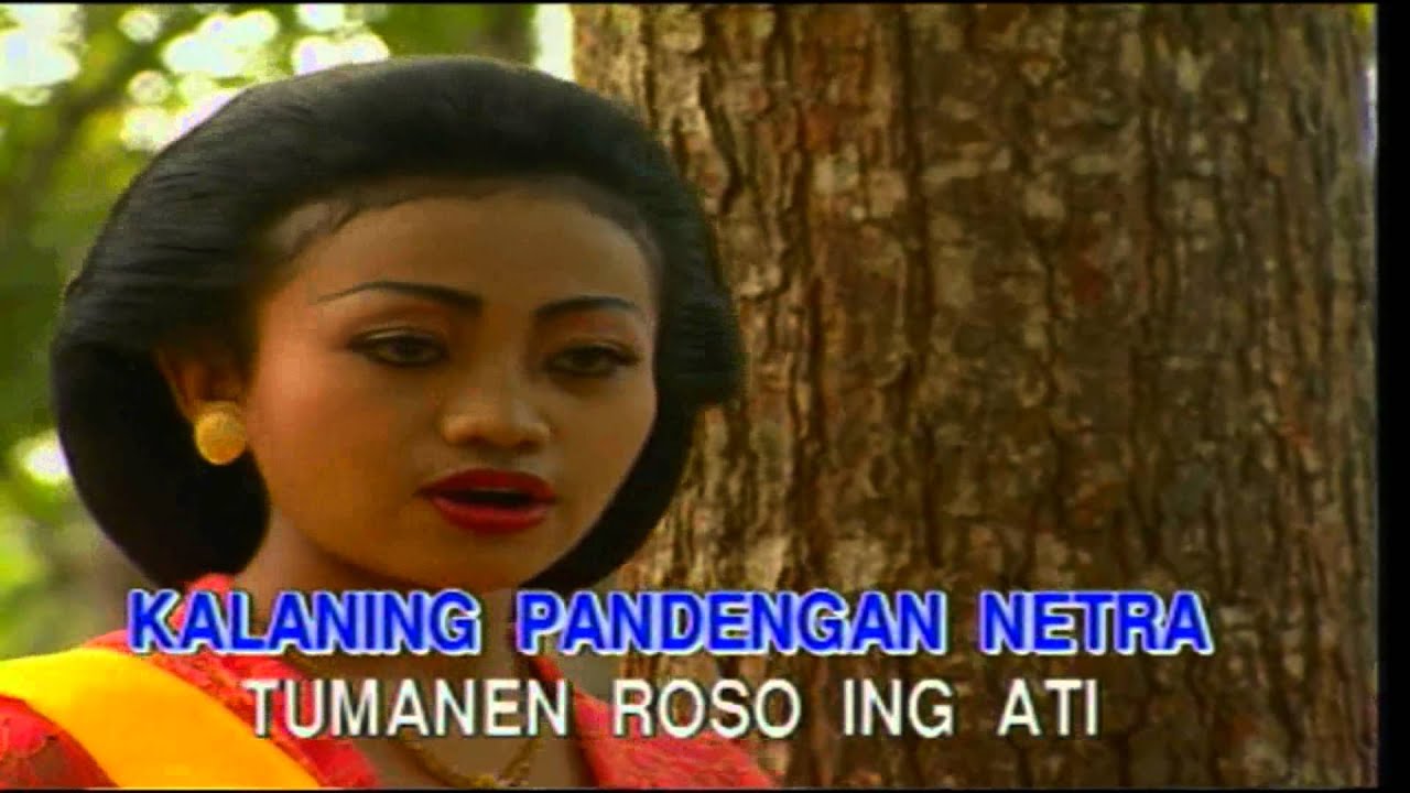 9 Kinanthi Sandhung (Vokal : Wiwit & Manthou's, Musik : CSGK)