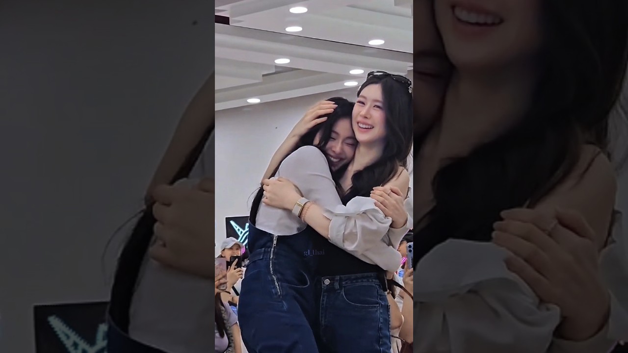 her girlfriend cries, and she starts crying too #oombam #gl #wlw #oomeisaya #bamsaralee #couple