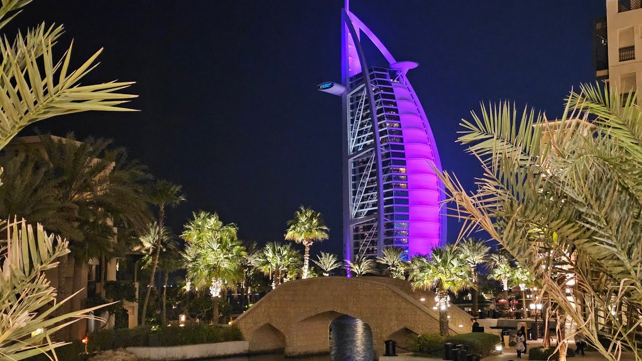 Night Walk Dubai Canals | 4K Relaxing Piano Ambience for Sleep & Meditation