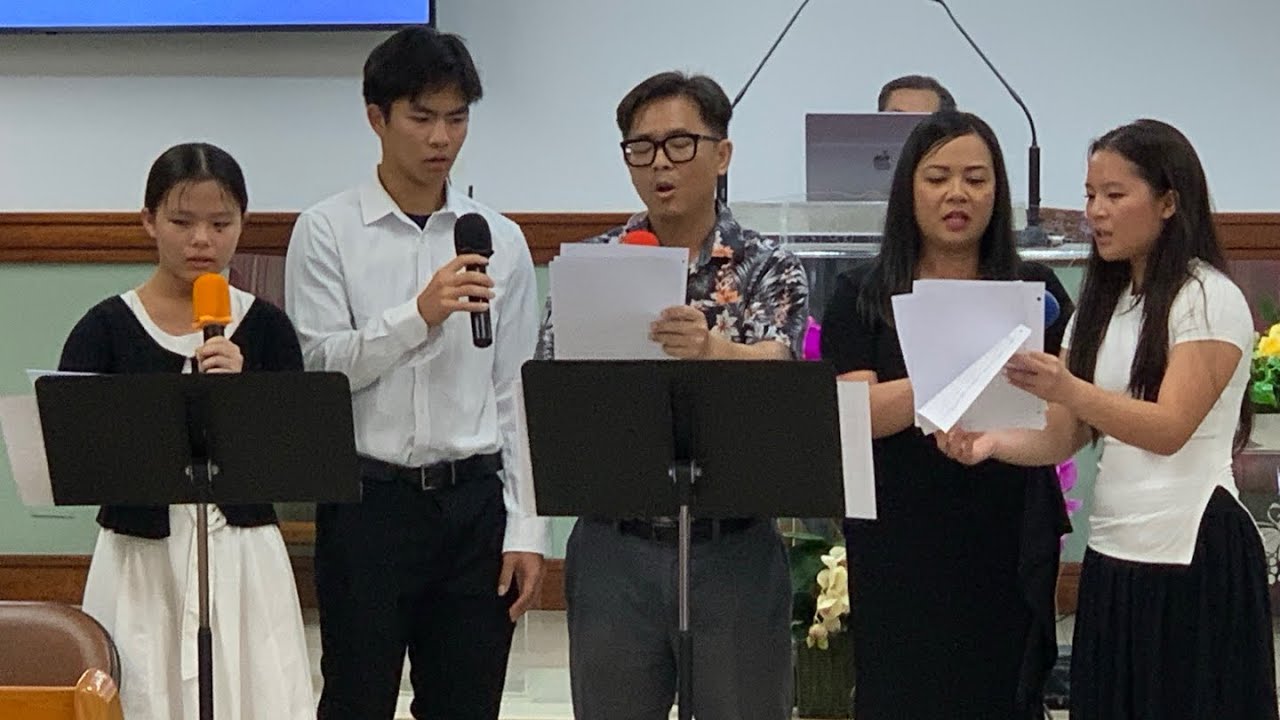 Love Never Fails by the FamiLEE Singers