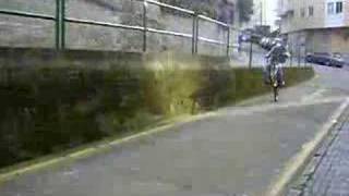 Ariappe D Wili En Bicicleta