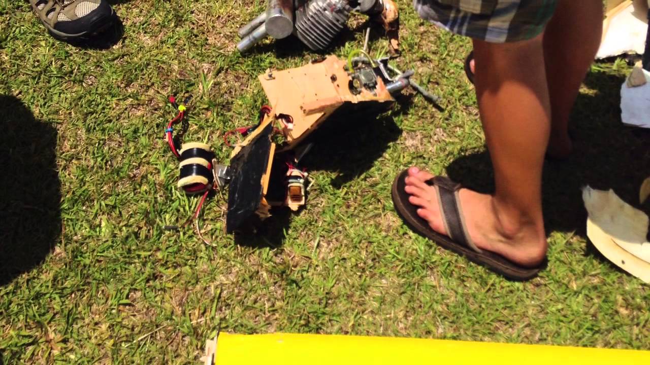 Hanger9 Carden Edition Yak 54 Crash