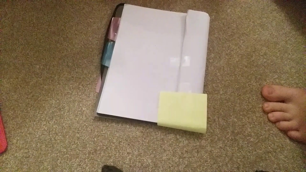 How to sneak food into class part 1 - YouTube