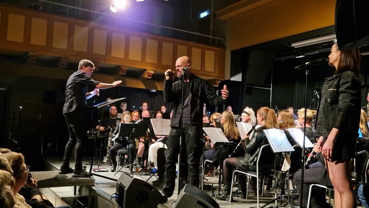 Oppsal Janitsjar & Roy Khan- Moonlight ( Kamelot cover) Live, Oslo -Norway