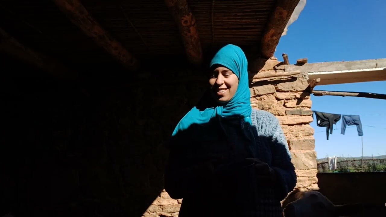 ولدت لنا المعزه واحد الجدي صغيور🤭 قولوا لنا اشنو غانسميوه🤗🤲