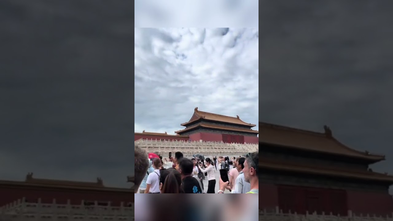 Als das Flugzeug über die Verbotene Stadt hinwegflog