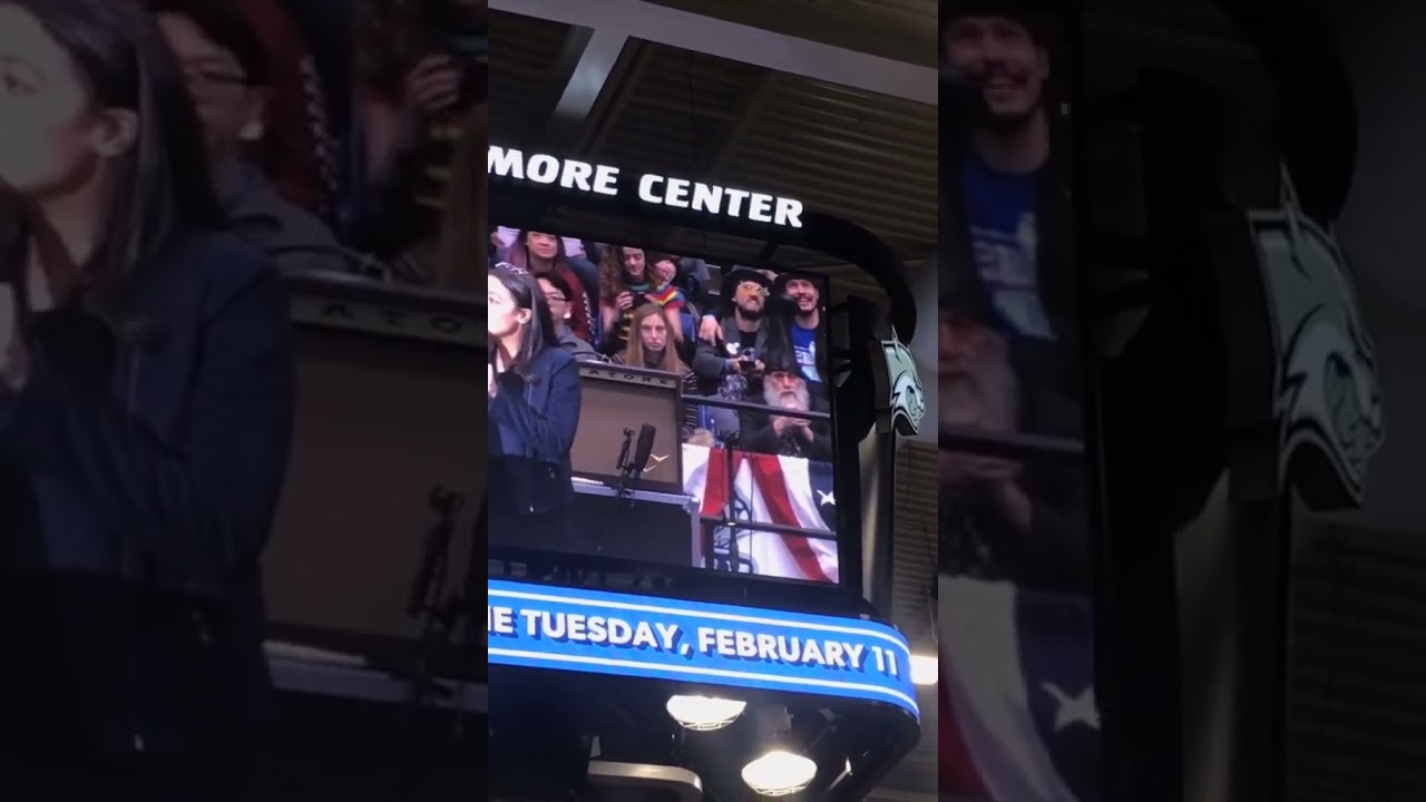 Vermin Supreme photobombs AOC!!