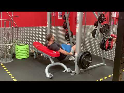 Smith Machine Hip Thrust Isometronics Method | The Fitness Maverick Online Coaching