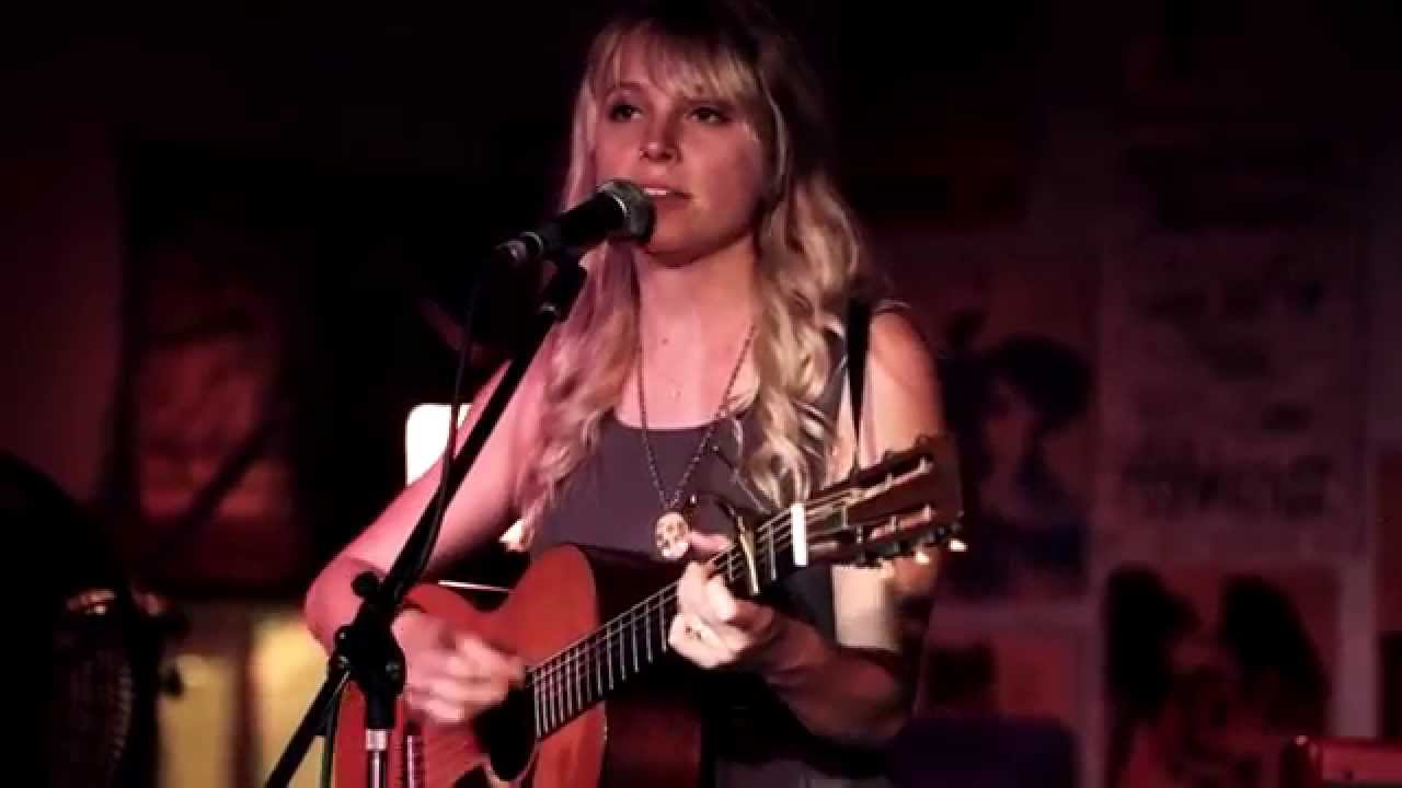 Watch Feufollet - Red Light (Live in Berkeley, CA) on YouTube Watch Feufollet - Red Light (Live in Berkeley, CA) on YouTube