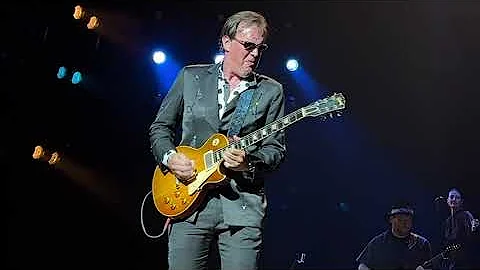 JOE BONAMASSA - MIDNIGHT BLUES - Live - Omaha, Aug...