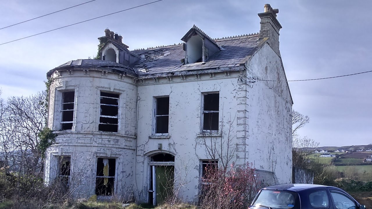 Exploring An Old Abandoned House, Greencastle, Co, Donegal, Ireland
