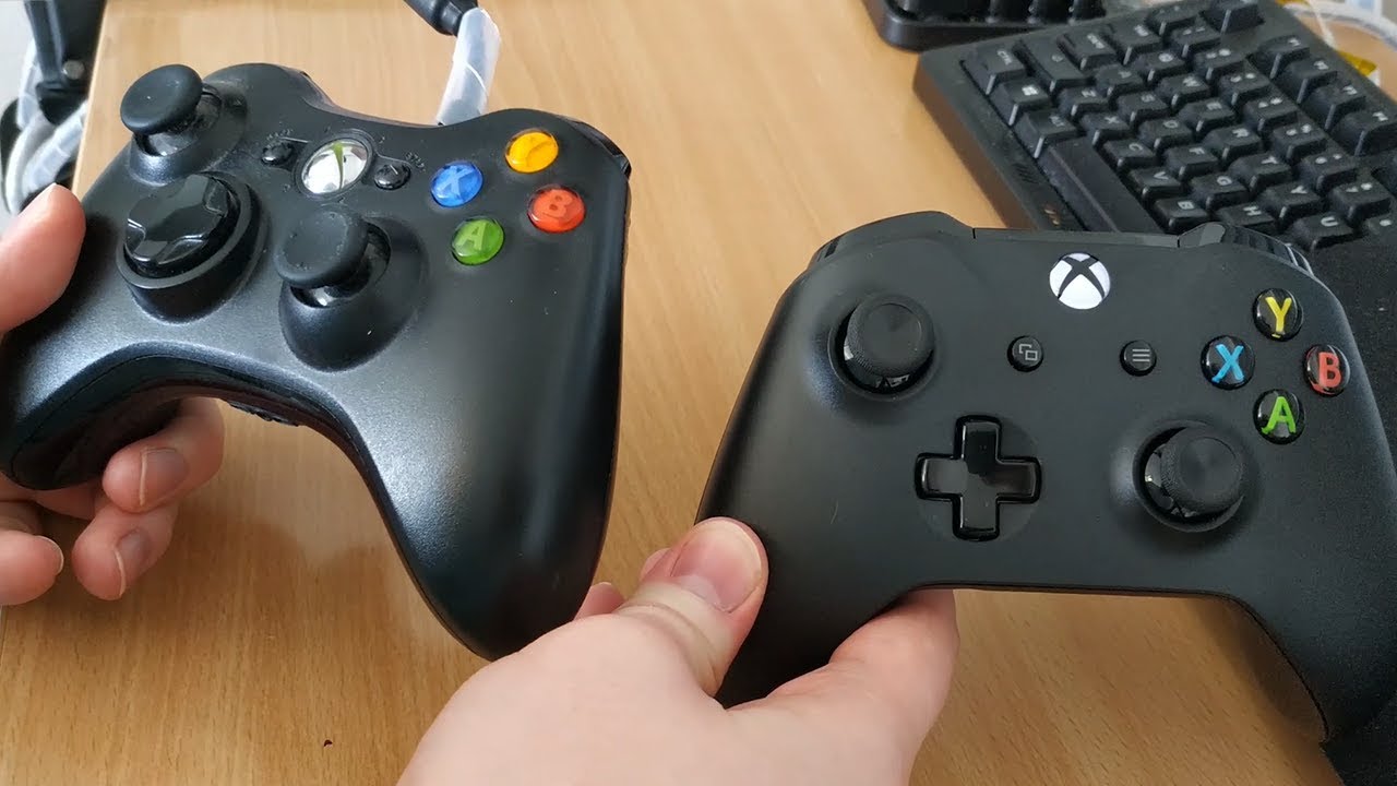 Xbox One controller compared to Xbox 360 controller - YouTube