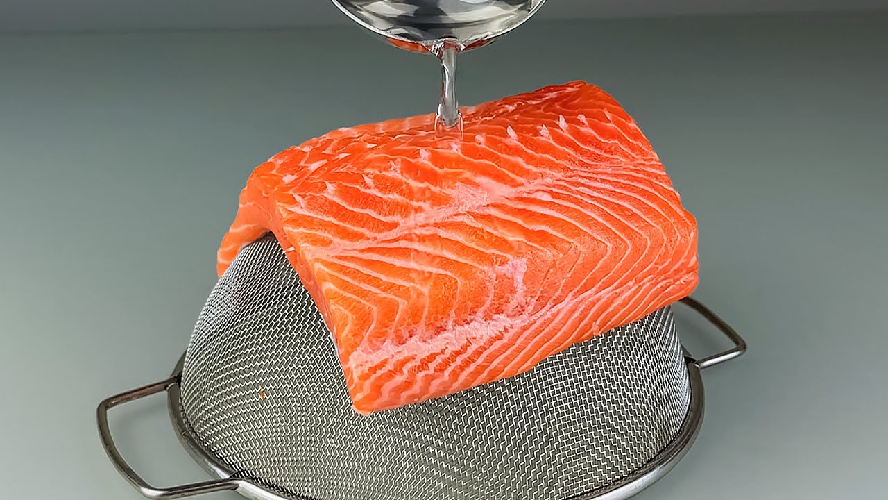 Я готовлю этот лосось на каждую вечеринку! Лосось тает во рту, как масло!