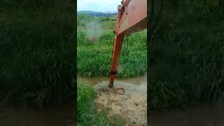 Kapal Korek Cuci Parit