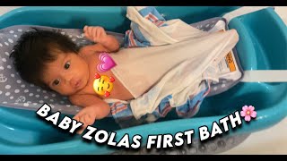 Teen Mom Newborn Edition Zola Gets Her First Bath