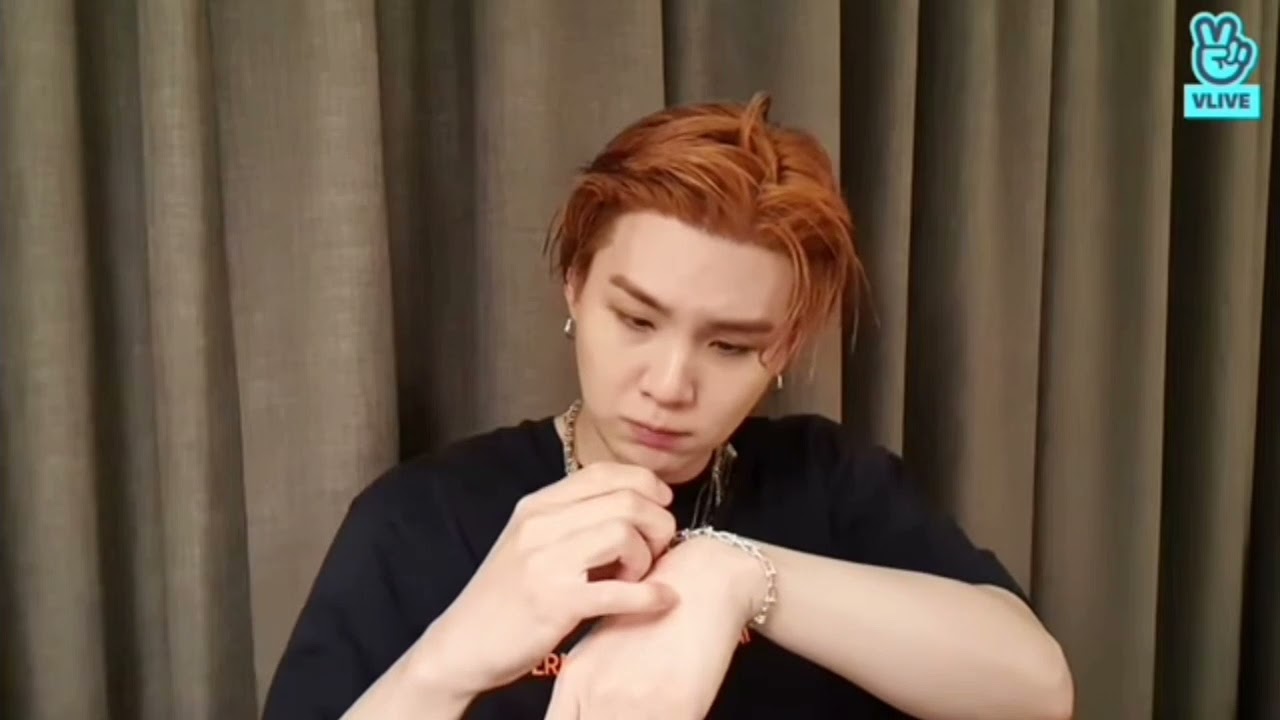 Imagina videollamada con Suga🐈|(Novio celoso) Especial Navidad 🎄