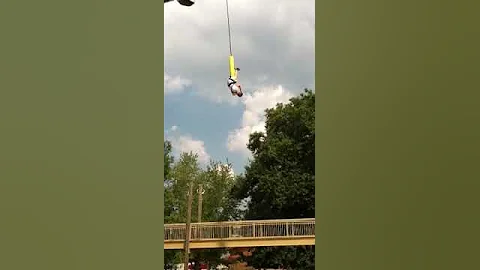 Andy Goes Bungee Jumping