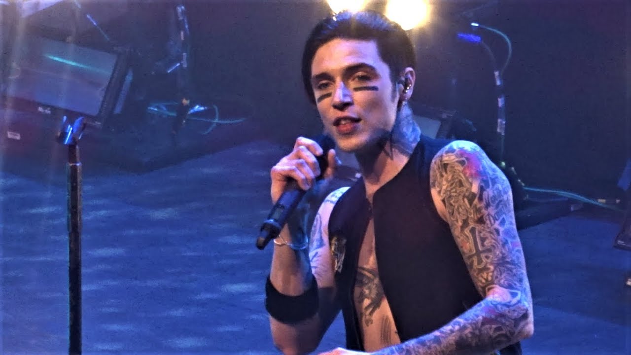 Black Veil Brides -  Bullet Proof + Rebel love song  live @013 Tilburg