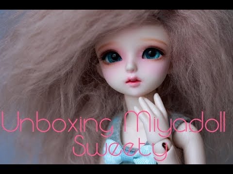 Unboxing Miyadoll Sweety