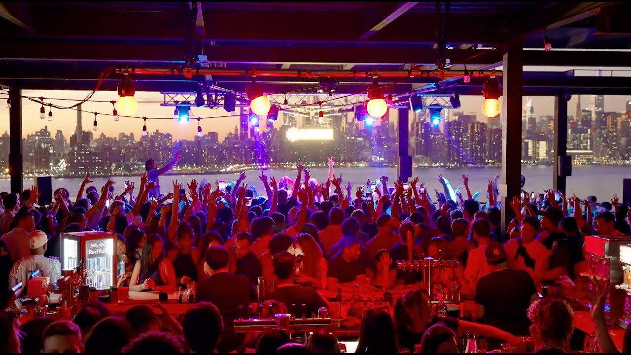 YouTubeでNIIKO X SWAE - Live in Brooklyn, New York 2025 (Rooftop Sunset Set)を視聴 YouTubeでNIIKO X SWAE - Live in Brooklyn, New York 2025 (Rooftop Sunset Set)を視聴