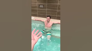 Thumbnail of Hot Tub Bass Singing (Halo)