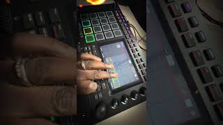 Chopping Samples on the MPC Live 3. Doswell Beats I Like That