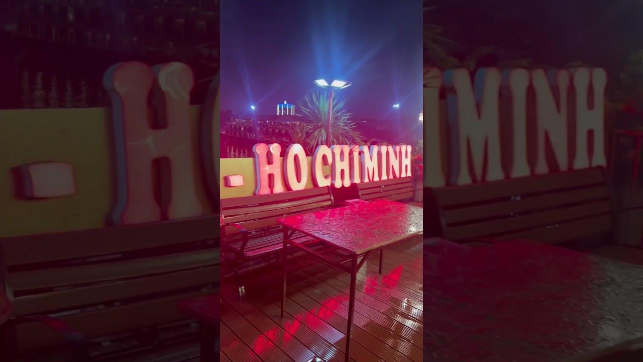 Paro #hochiminhcity#nightlifevibes#teavelvlog#cruisedinner#viralsong#vietnam#saigonriver#foodlover