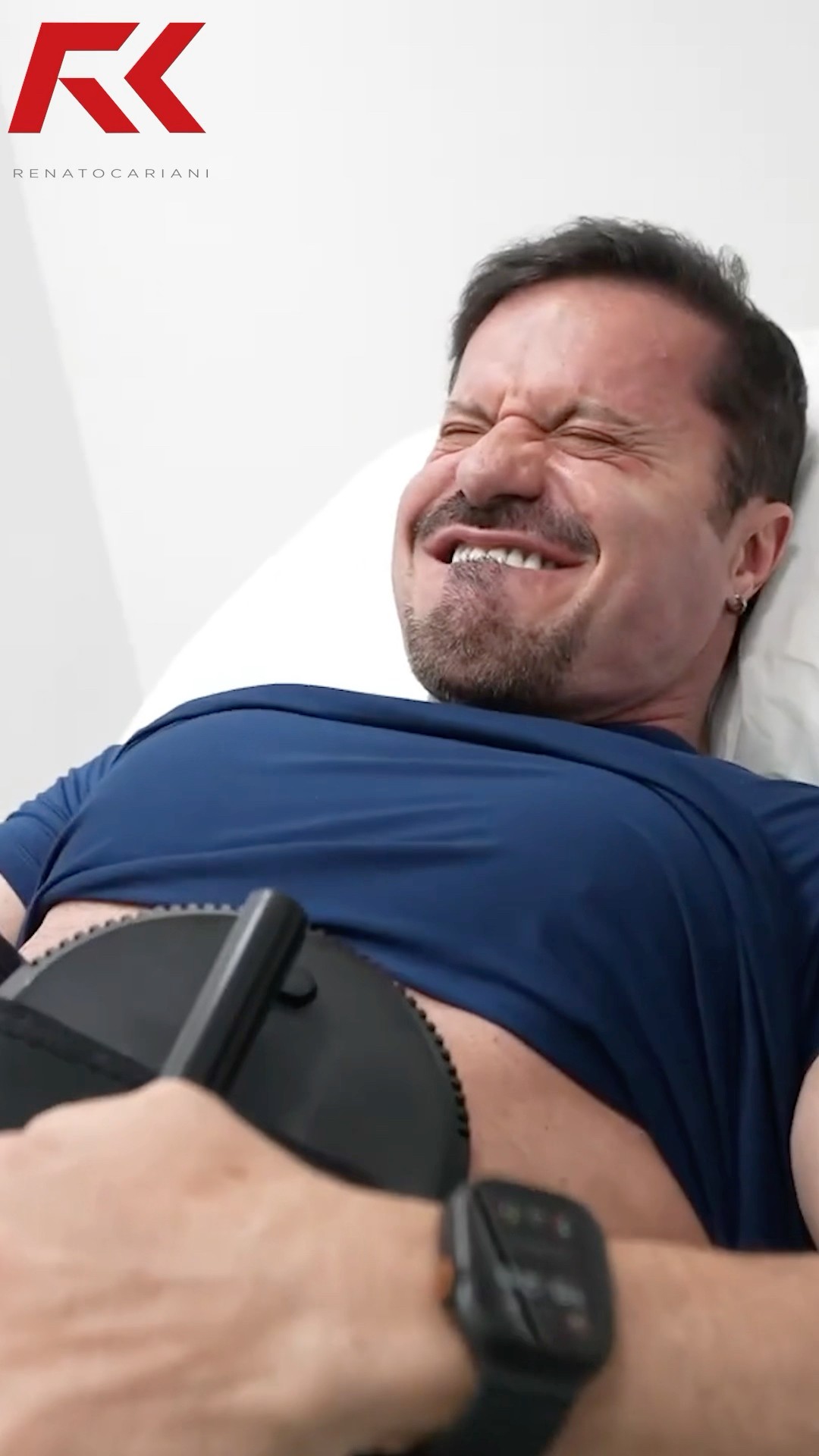 CARIANI SOFREU NO PROCEDIMENTO ESTÉTICO! ? #renatocariani #juliobalestrin #clínicaestética #sofrer