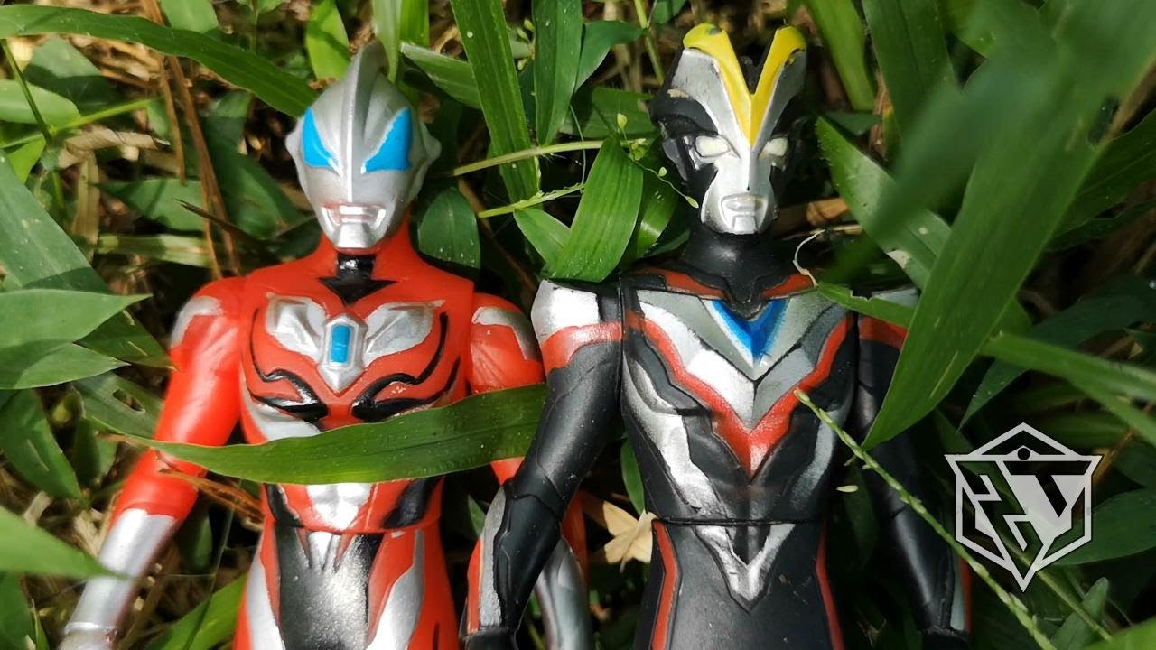  Mencari  Mainan  Ultraman  Geed Ultraman  Victory Ultraman  