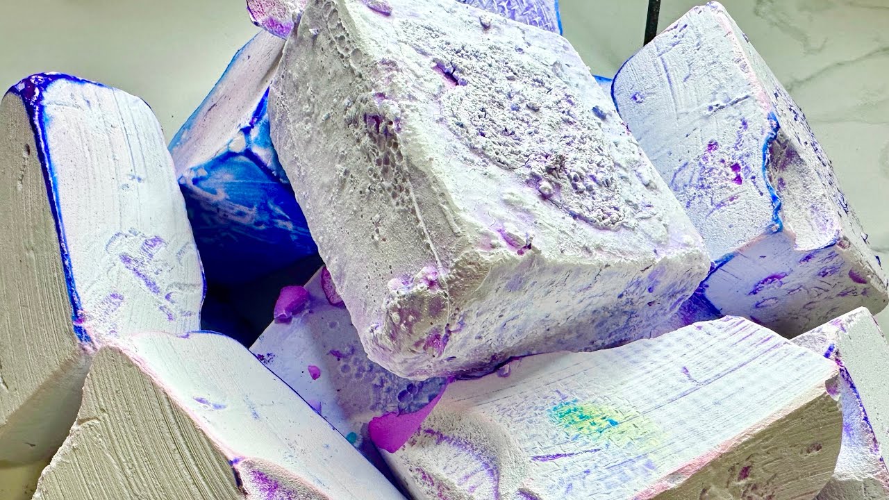 Dyed Gym Chalk Crush