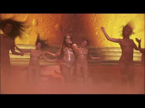 LOLA INDIGO - MOJA1TA (live) @premiosjuventud 2025