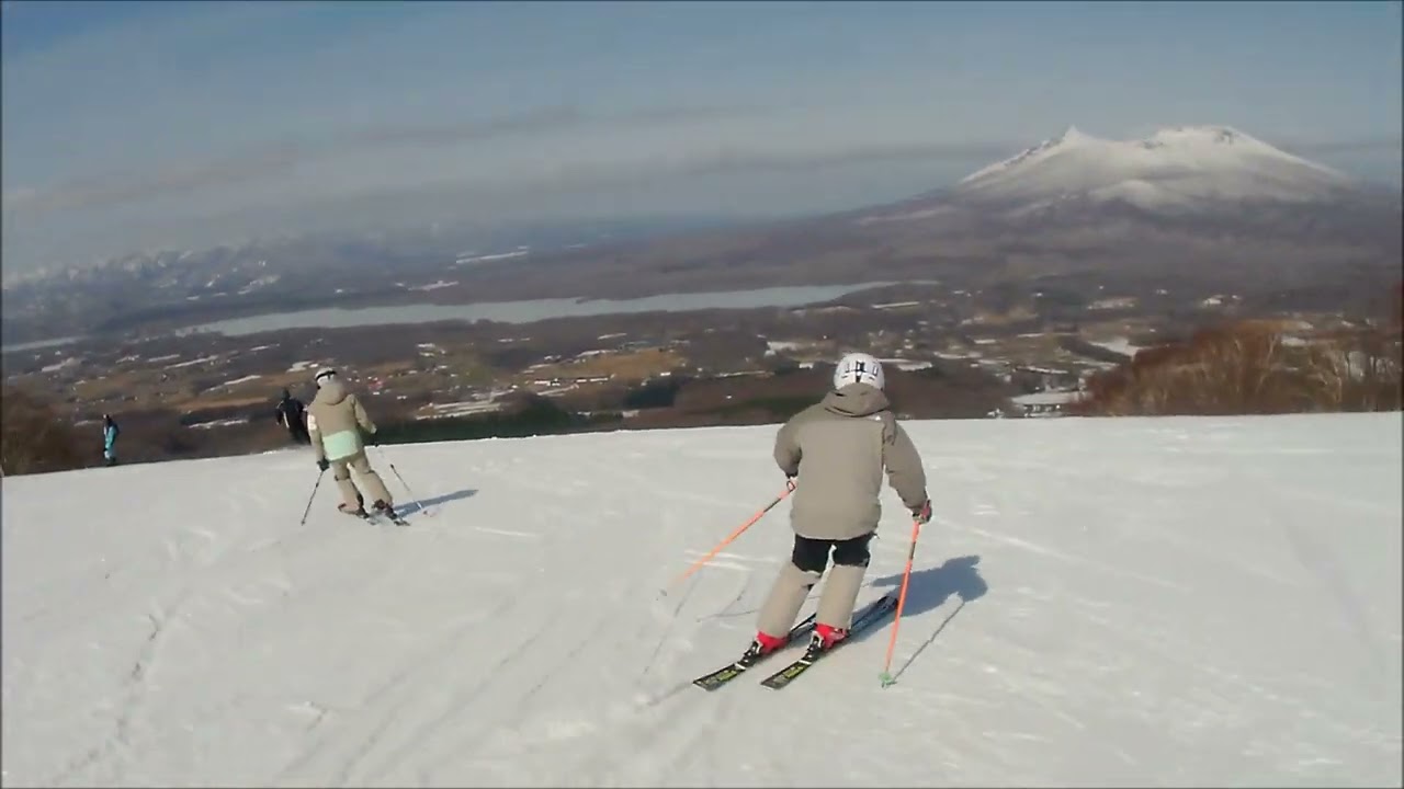 2026年3月3日（水）0度 晴れ 曇り 青空 日差し＜函館七飯スノーパークにて＞（パート２）（雪猿・ミット・ジジィは Jouさんを追従中 落込みにて大転倒じゃぁーー^^♪）