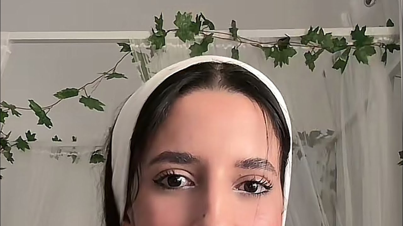 مقتطف من لايف شيماء جابر طالعا لايف مع صديقها