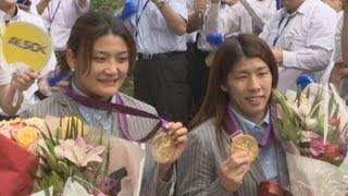 社員の応援に感謝 吉田、伊調が３連覇を報告
