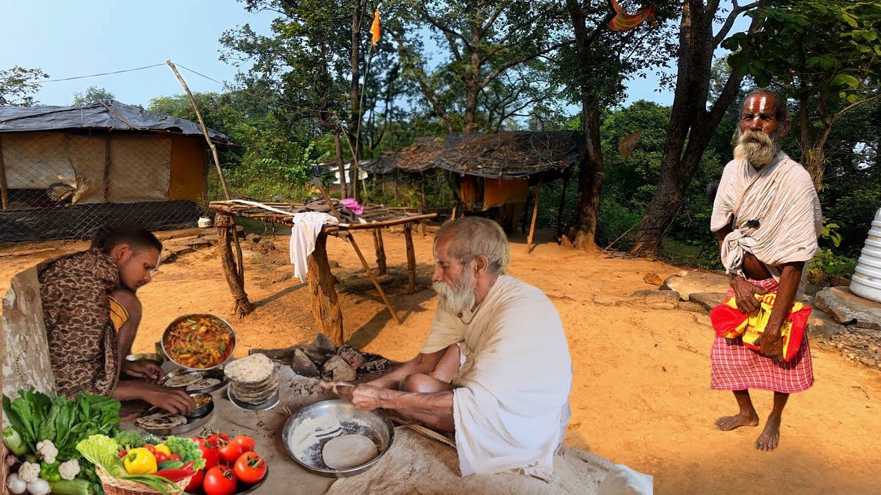 Chitrakoot जंगल में तपस्या कर रहे वृद्ध संत के दुर्लभ दर्शन 